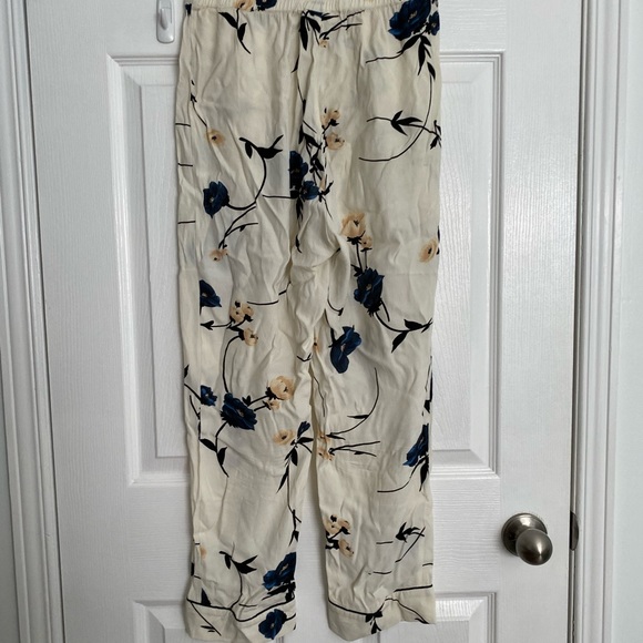 GANNI flowy floral “pyjama” pants - Picture 4 of 7